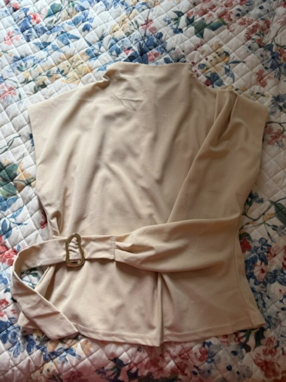 Cider Light Tan High Neck Top with Side Gathered Buckle- size XL - Picture 1 of 7
